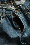 2000s Levi's Engineered Distressed Jeans
