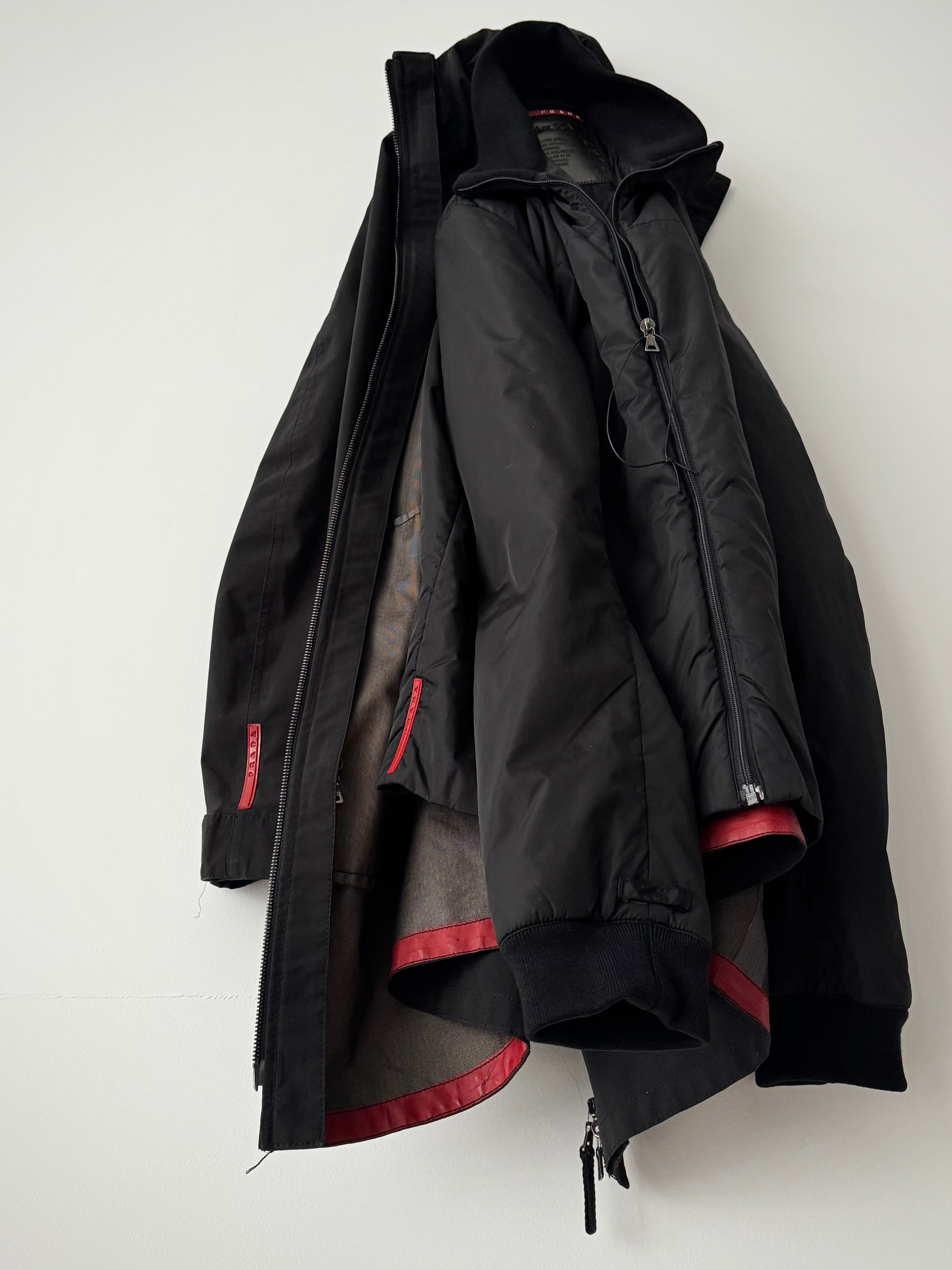 ジャケット・アウター 00s PRADA SPORT GORE-TEX shell jacket 2000s Prada Sport 3 in 1 Gore-Tex Jacket – thepuregarb